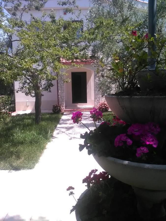 Borgo Cerasa Bed & Breakfast Vieste Bagian luar foto