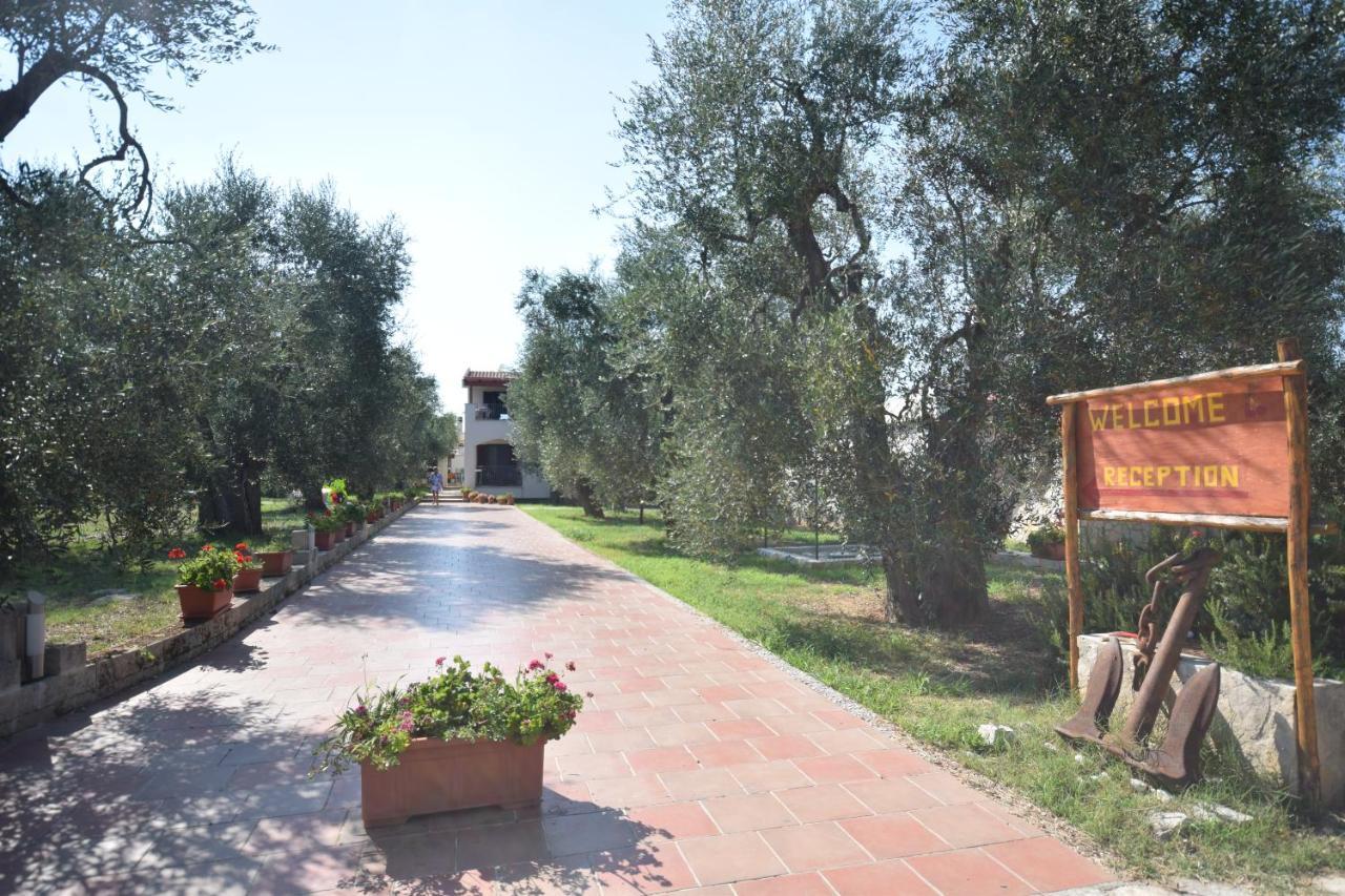 Borgo Cerasa Bed & Breakfast Vieste Bagian luar foto